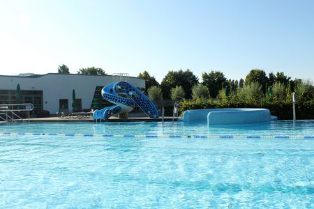 Schwimmbecken im Wesavi Nienburg