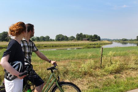 Radfahrer an der Weser